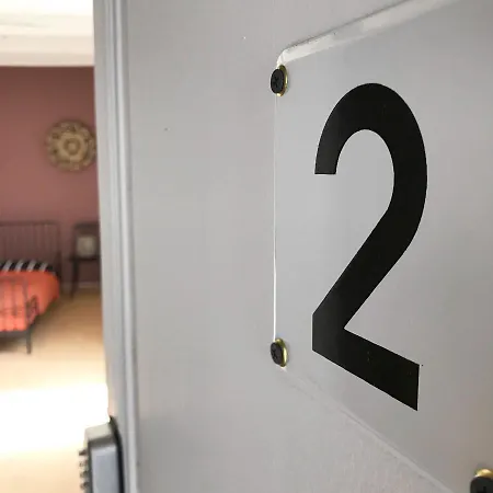 Nocleg ze śniadaniem Le Mottay 3*