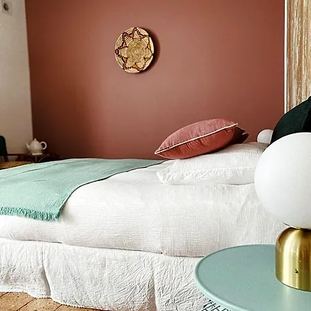 Le Mottay Oda ve Kahvaltı 3*